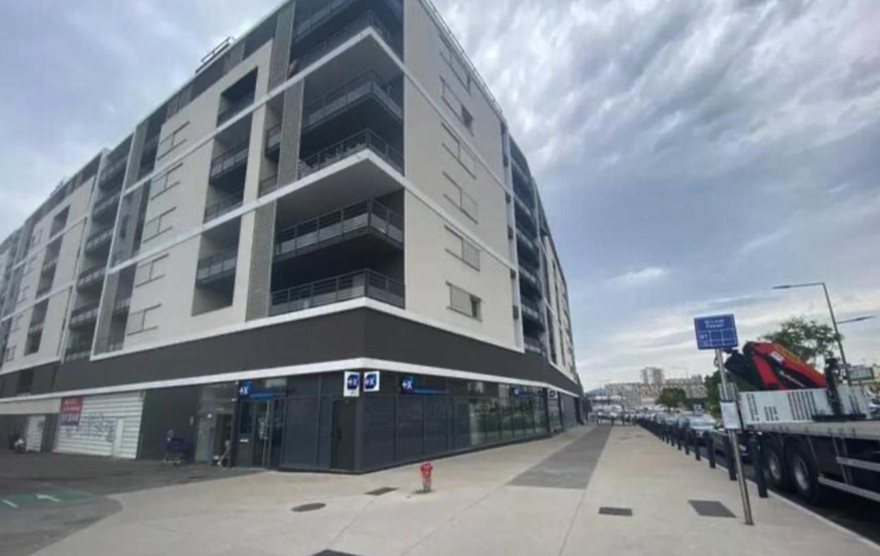 Appartement Spacieux Avec Grande Terrasse Marseille Kültér fotó